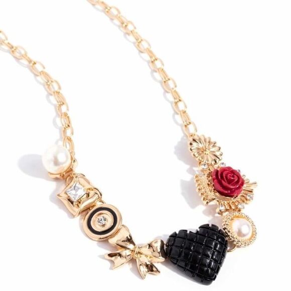 Paparazzi Victorian Vibe Heart Rose Bow Charm Necklace Pearl Gold Romance New - Picture 2 of 2